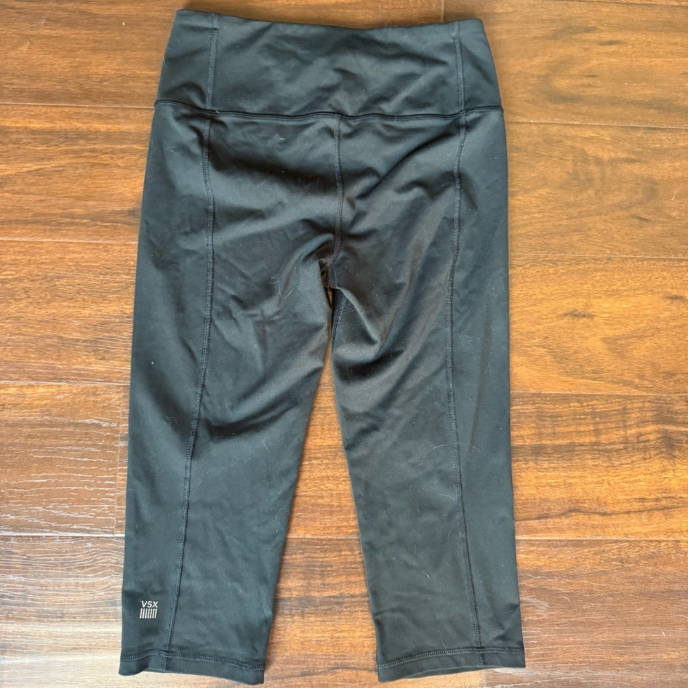 Women’s Victoria’s Secret VSX capri leggings size small - Picture 2 of 3